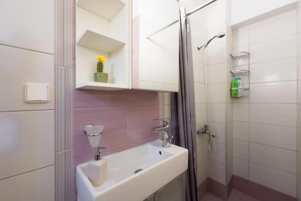 Pagrati Cozy Retreat Apartment Атина Екстериор снимка